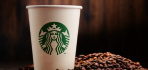 Read more about the article Starbucks Confronts Growing Competition in China as CEO Brian Niccol Looks for Solutions