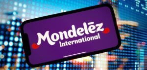 Read more about the article Mondelez Makes Preliminary Takeover Bid for Hershey, Reviving 2016 Offer